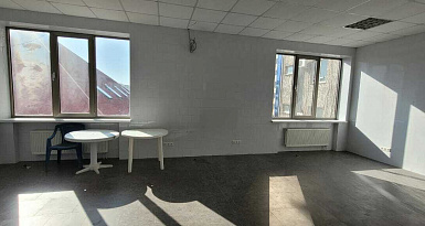 Офисные помещения, 225 кв. м , 2/4 эт.