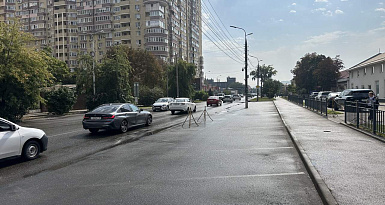 Помещение своб. назн., 210 кв. м , 1/2 эт.